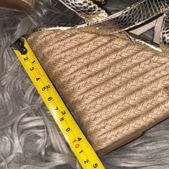 EUC Michael Michael Kors Gold Palm Beach Espadrille Wedge Size 9.5 - Picture 10 of 12